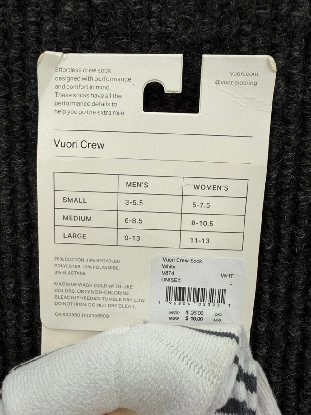 NWT Vuori Crew Sock 2.0 White & Gray Size Medium &‎ Large